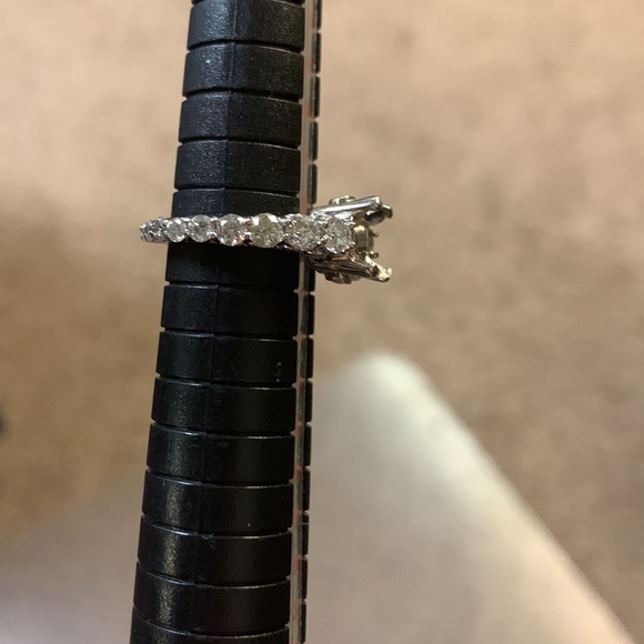 NWOT! Gorgeous 14K white gold and Diamonds semi mounting. - Picture 2 of 4